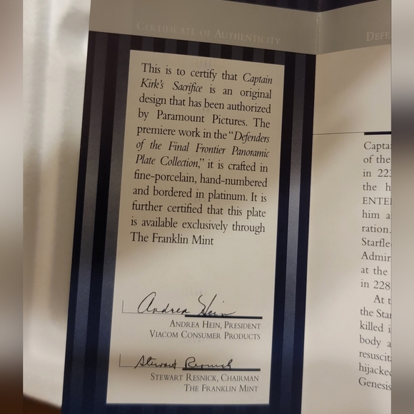 Star Trek Captain Kirk's Sacrifice Limited Edition Numbered Collectors Plate - Picture 4 of 4